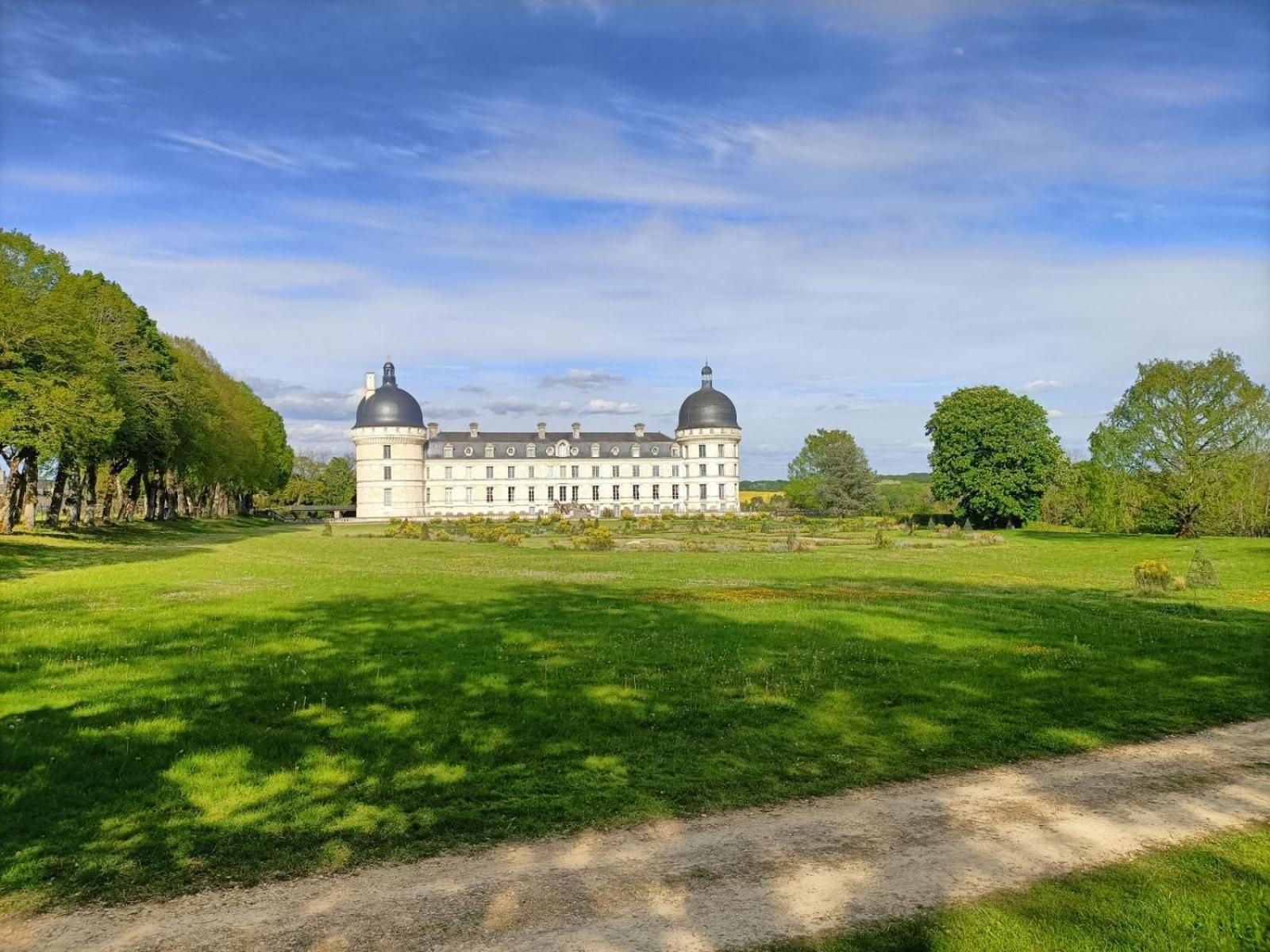 Gite Climatise Villa Esperanza 2 A 5 Personnes Valençay الغرفة الصورة